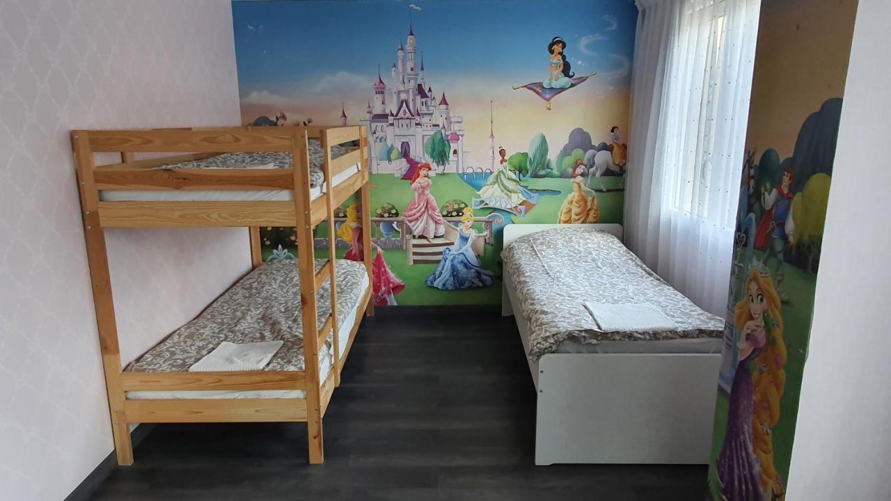 Appartement Avec Parking Gratuit Proche De Village De Marque Bourgoin-Jallieu Buitenkant foto