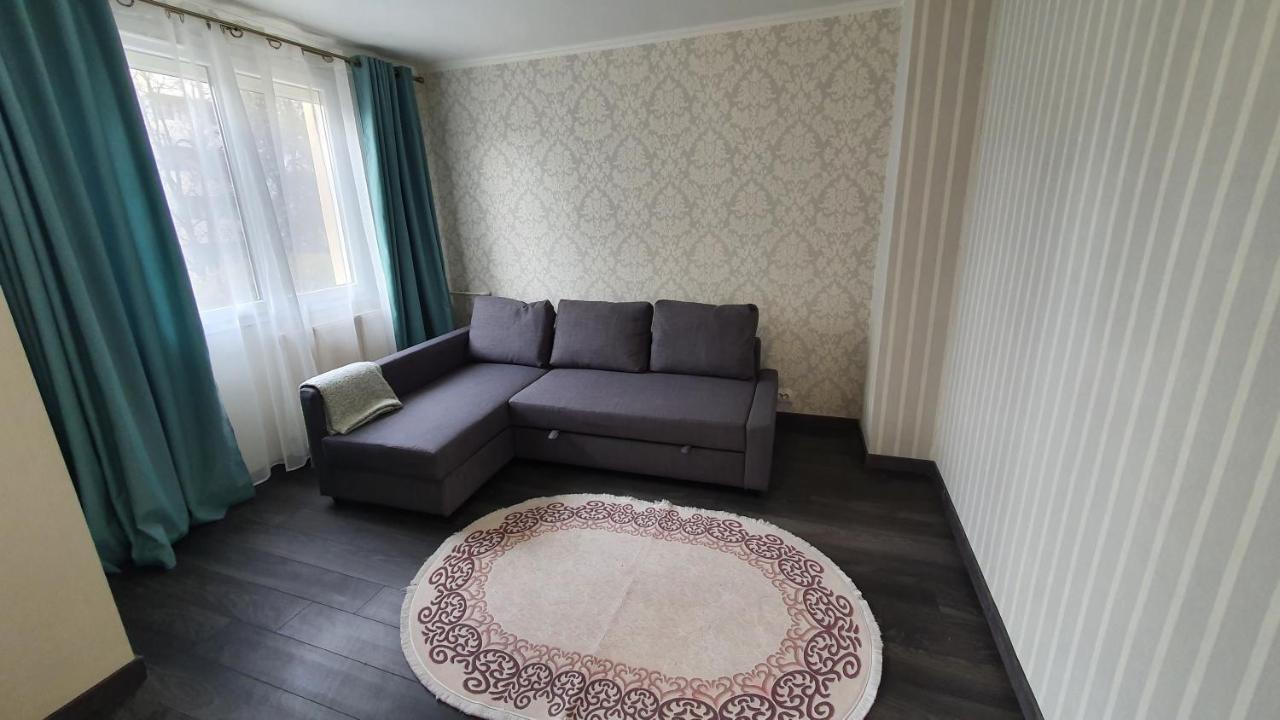 Appartement Avec Parking Gratuit Proche De Village De Marque Bourgoin-Jallieu Buitenkant foto